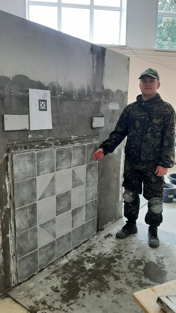Демонстрационный экзамен по профессии "Мастер отделочных строительных и декоративных работ" в группе 22-04 завершен
