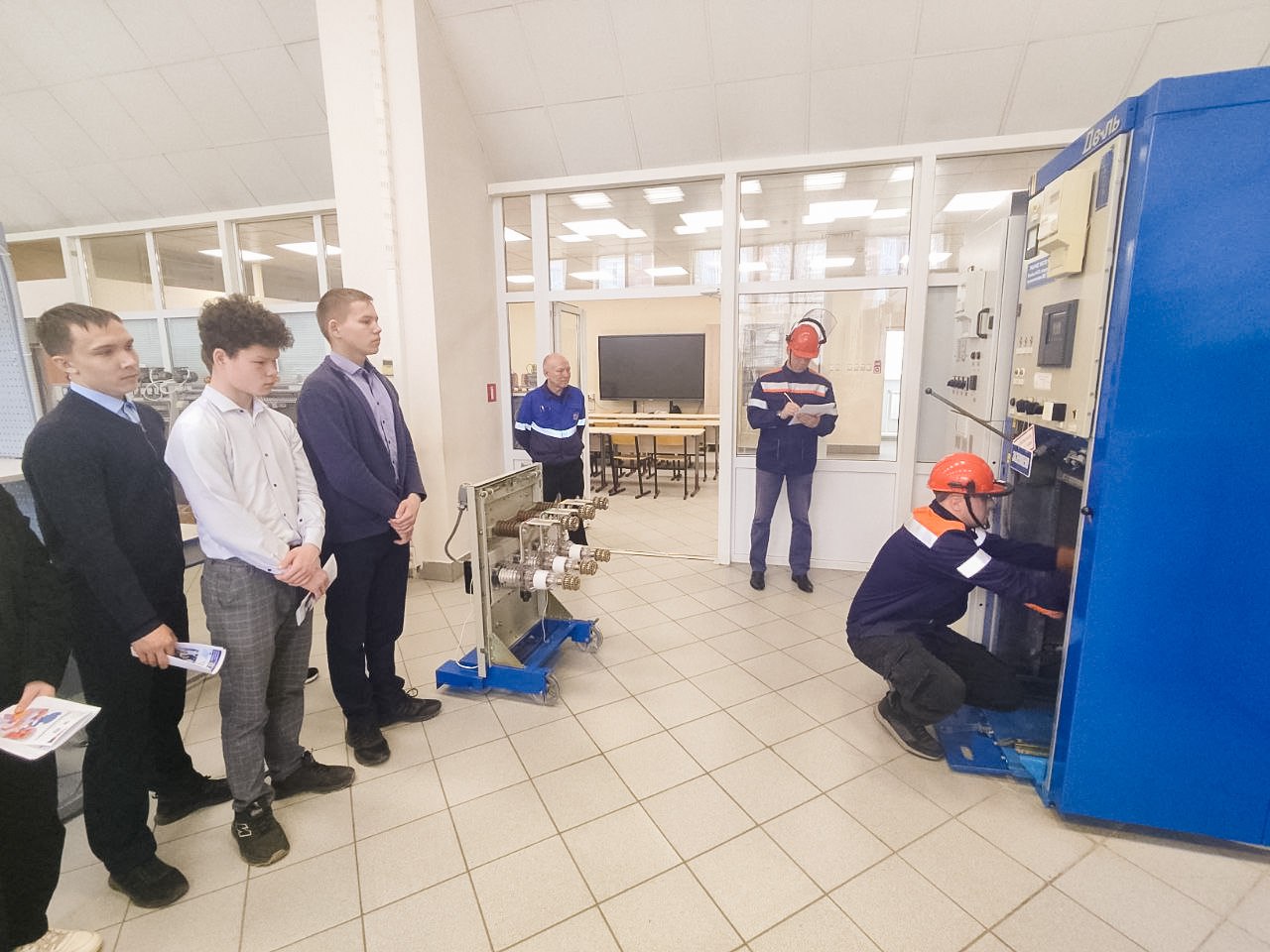 Профессиональные пробы в рамках Единого дня открытых дверей в КанТЭТ.